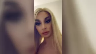 Lola aka lolachristina charming ladies lend themselves to lust