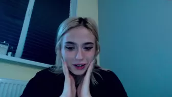 holymollylight harlot masturbates both holes