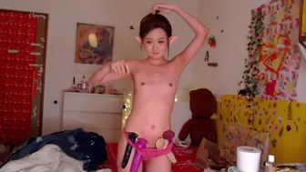 fififi6688 busty  cam girl  masturbates cunt