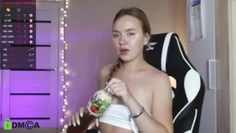 pleasure_baby sexy blonde hard jerks both holes