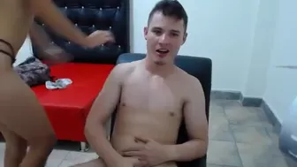 thorclarck submissive chick makes suction