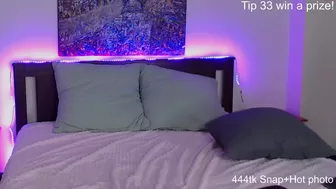ur_melody great bitch wore a mask and fucks with a toy