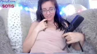 sothis1 Gorgeous chick