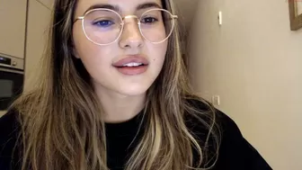 playnofuckinggames amazing slut pulls vaginal opening