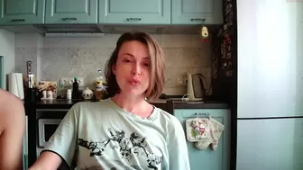 monika_and_max crazy babe shows beautiful breasts