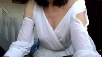 lilyofthevalley sexy chick fingering pussy