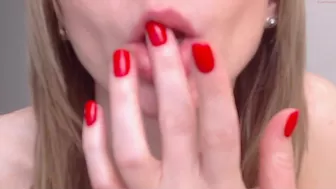 lady_ada beauty sensually satisfies her pussy
