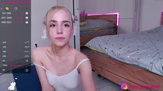 janice_sweet skinny babe pleases with her appearance