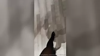 Mistress Courtney aka misscourtneym onlyfans busty slut caresses both slits