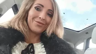 Mistress Courtney aka misscourtneym onlyfans plump bitch massages nipples