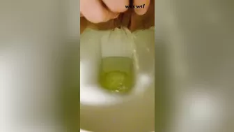 Playing with my Pissing Pussy_Domina Muffintop_1080p