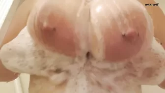 Playing with my Soapy Tits_Veronica Sweets_1080p