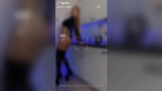 slavenagoddess sexy lady jerks off pussy with vibrator