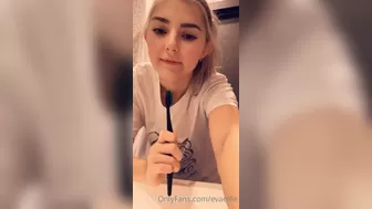 evaelfie involving masturbation