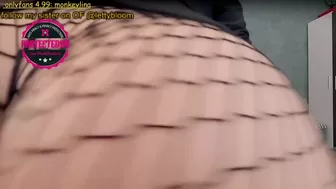 monkeylina solo masturbation ending with cumshots