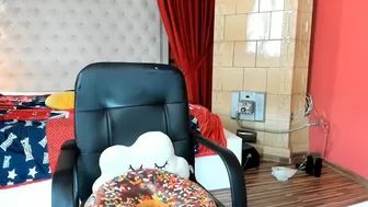 hotfallingdevil black haired bitch shows her boobs