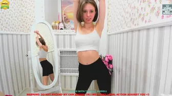 jesse_coy_ beautiful blonde girl shows naked body