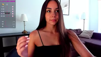 intrigueeme bitch with huge booty caresses hairy cunt