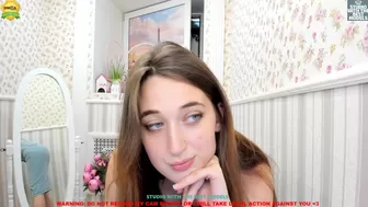 dominika_coy spicy bitch masturbates cunt