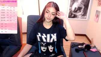 2_babygirl crazy queen gently pulls the vagina