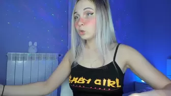 Xxxhoneyxx girl's insatiable pussy