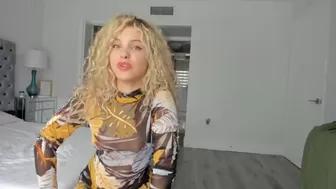 theislandgirl Curly woman