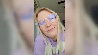 sarahsuniverse naughty bitches gently masturbate shaved pussies