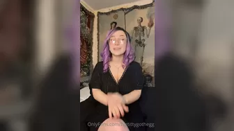 bigtittygothegg young bitch caresses shaved holes