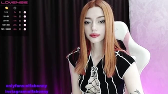 Elfobonnyy   устроила отменный вебкам концерт