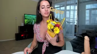 sweetbuttocks Radiant brunette