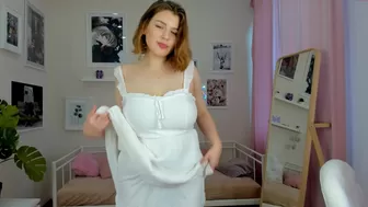 harley_blanco slutty confidant gently masturbates pussy