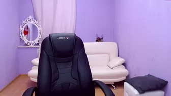 nani_kim slut in stockings fucks clit