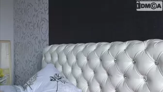 nicolremy vulgar thing stretches vaginal hole