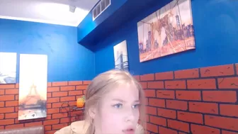 leiavelvet very young sex slut girl fucked in a private live