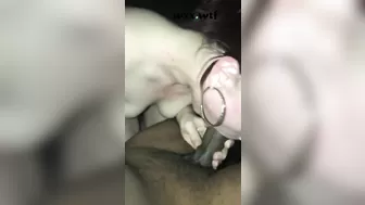 White Girl Sucking BBC in Car on Break_Iketurnher_720p