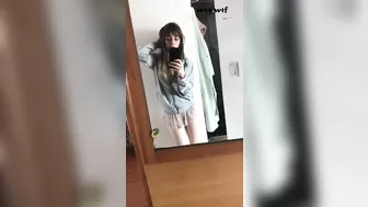 Young Girl got Hot Moves_LolitasStar_1080p