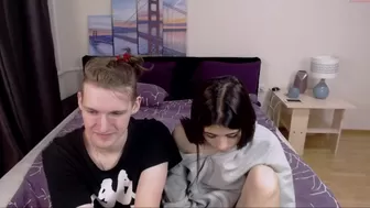 sarah_kurt live dildo toy show