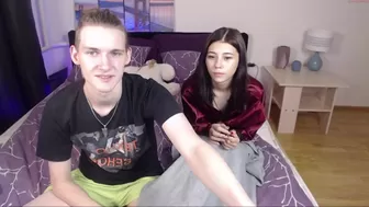 sarah_kurt gorgeous girl dance completely naked