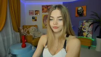 rina_mayers crazy girl caresses shaved pussy