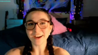 littlee33 free cam hot milf recording 2022 webcam