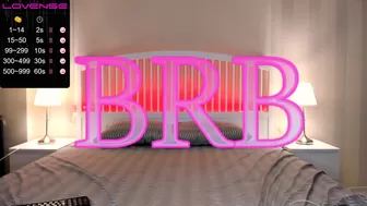 givemeemoree cute lady jerking off her cunt