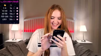 givemeemoree orgasm cute cam show sex model