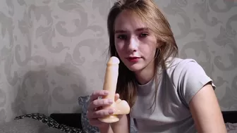 liki_smiley slender  gets fingered in pvt show