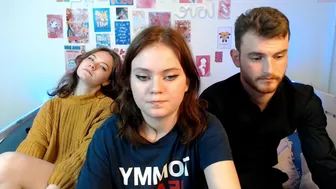 hizgi expressive swell performs crazy dance