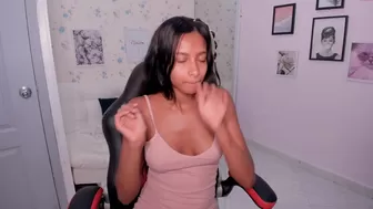 tatiana_oconell very cute webcam whore esses herself with fingers