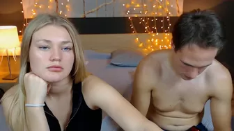 montiorene sexy babe plays with pussy