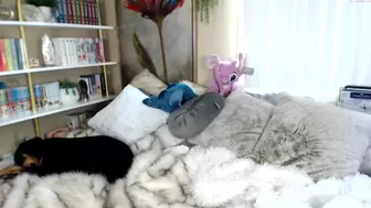kristennn licking his girlfriend's feet