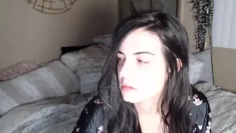 kristennn amazing skin fucks the pussy