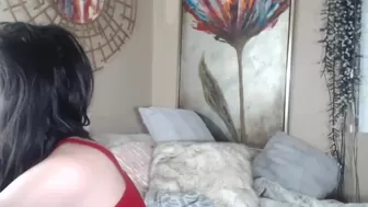 kristennn lustful bitch demonstrates shaved holes
