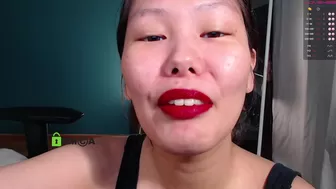 kikoluna enjoy cam rubbing  with beautiful whores